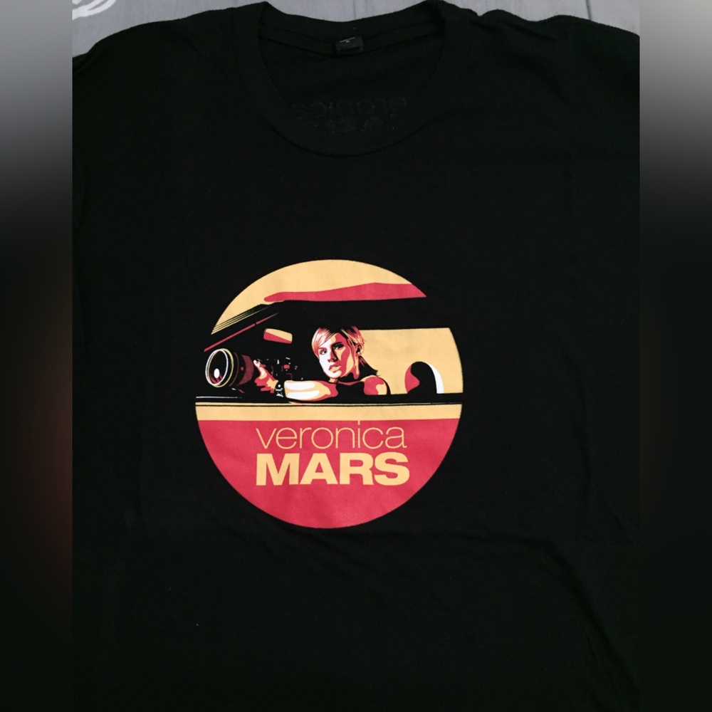 Women’s XL Veronica Mars Short Sleeve Shirt